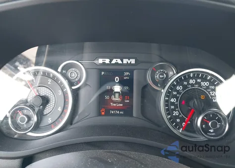 2024 Ram 2500 Big Horn 4X4 6'4 Box z USA, uszkodzony, nr VIN 3C6UR5DL9RG339994